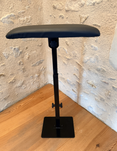 Adjustable armrest